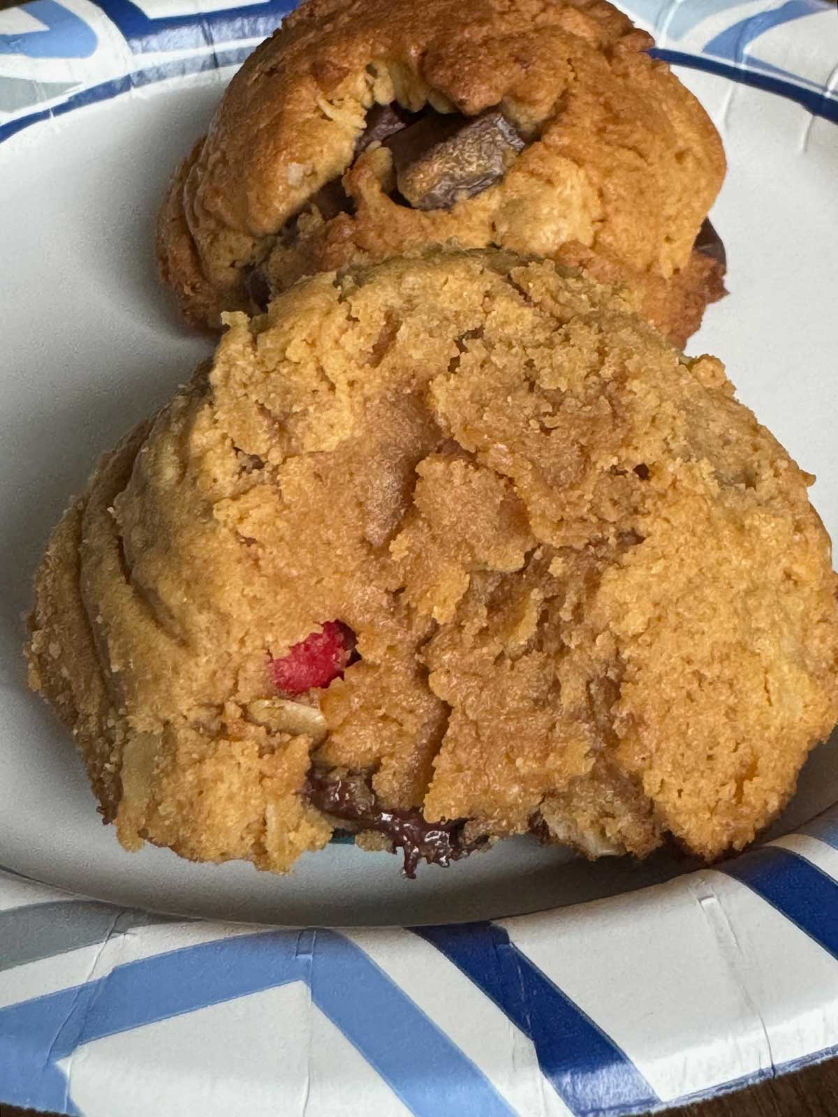Outrageous Peanut Butter Cookies Texture