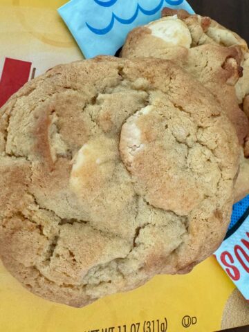 Jumbo Banana Pudding Cookies