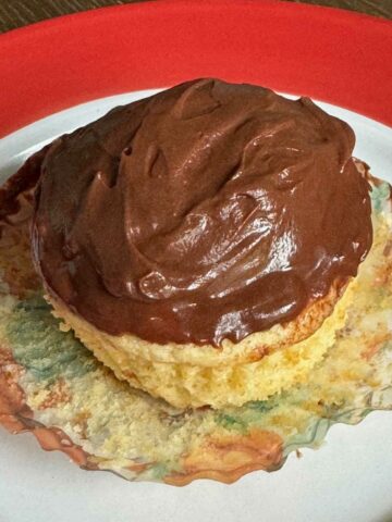 Easy Vanilla Cupcakes