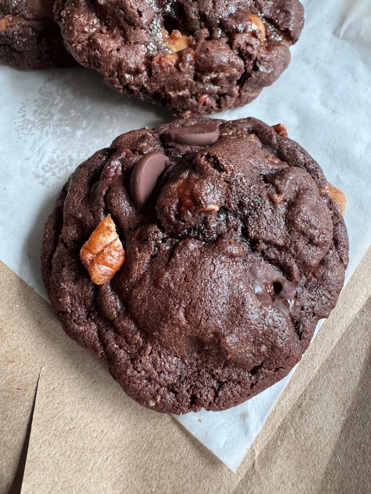 Texture of Jewel Gourmet Turtle Brownie Cookies copycat