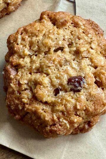 Sugar Free Oatmeal Cookies recipe made with Swerve or Lakanto Gold