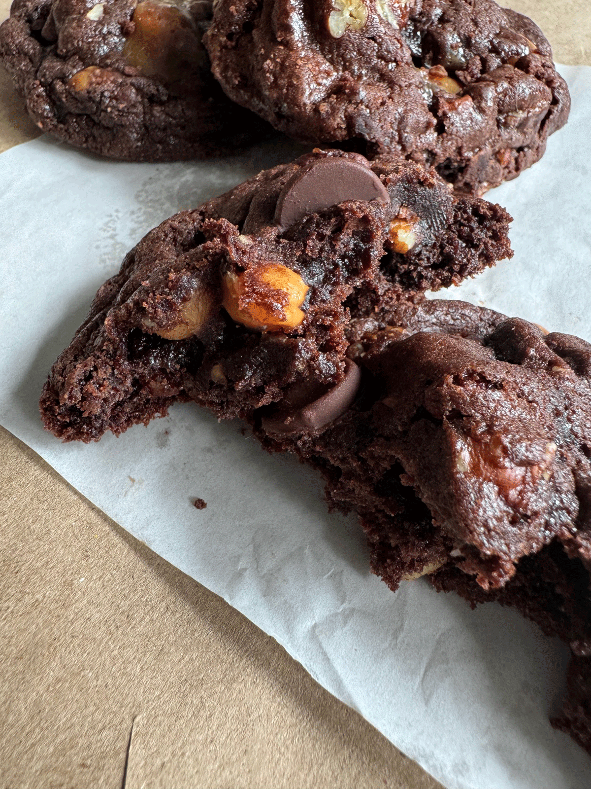 Texture of Jewel Gourmet Turtle Brownie Cookies copycat