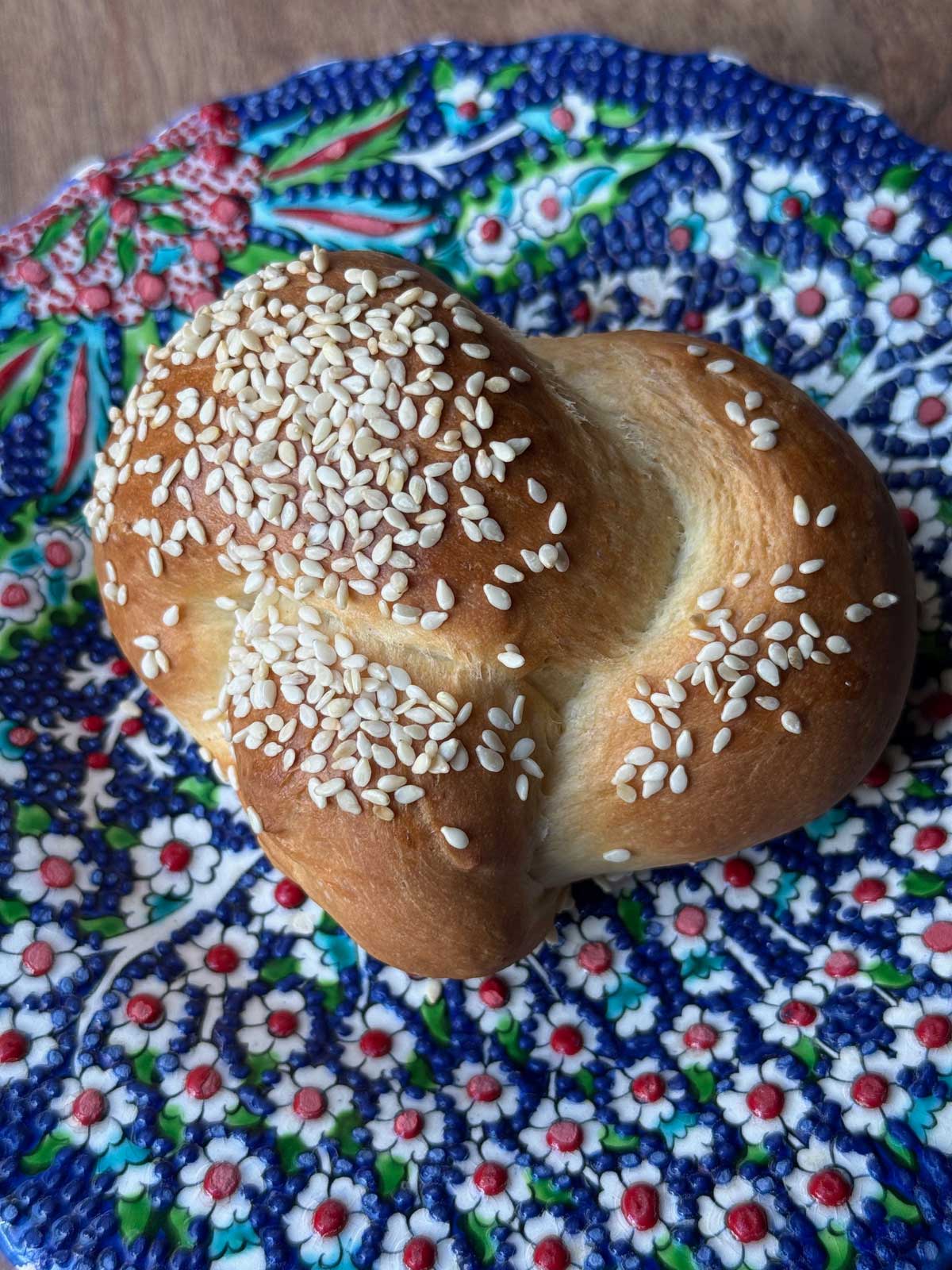Recipe for Egg Knot Rolls like they used to sell at the grocery store.