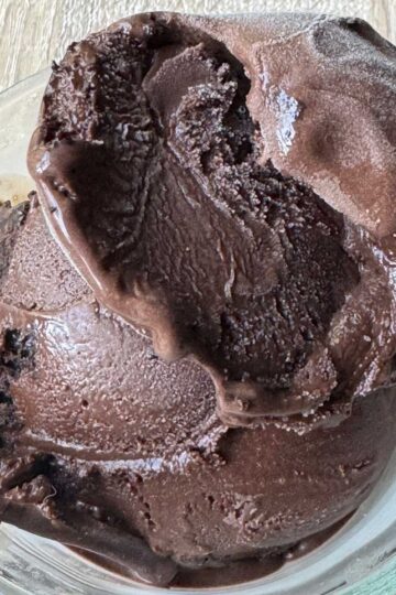 Ben and Jerry's Dark Chocolate Ice Cream Copycat from old book.