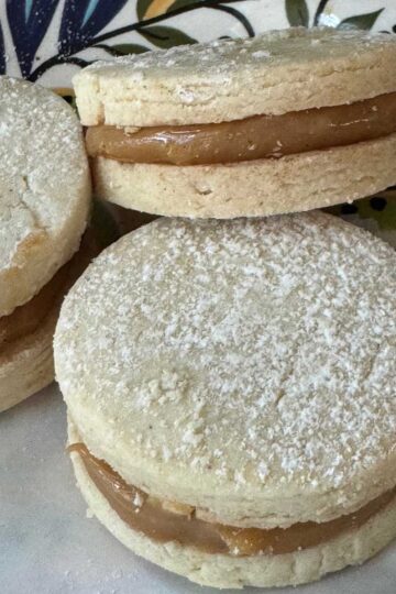 Alfajores Colombian style recipe