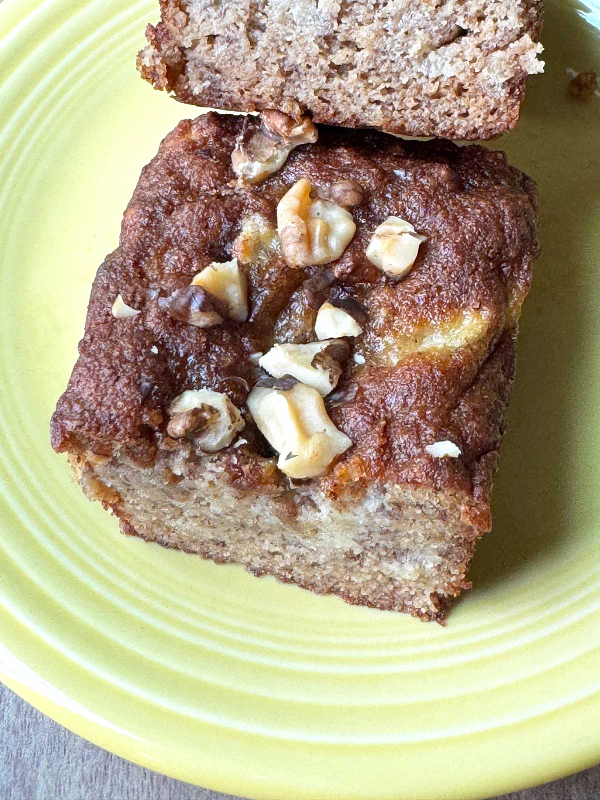 allulose banana cake made with Splenda allulose