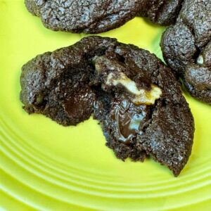 Broken Ice Cream Cookies